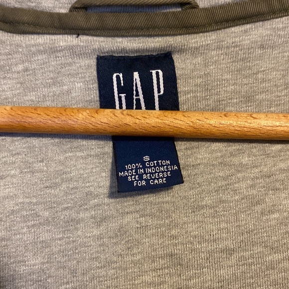 Gap Pullover Hoodie - Picture 3 of 4